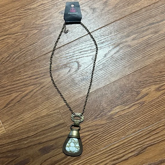Paparazzi Brass Pendant Necklace with White Marbled Stone - Picture 2 of 2
